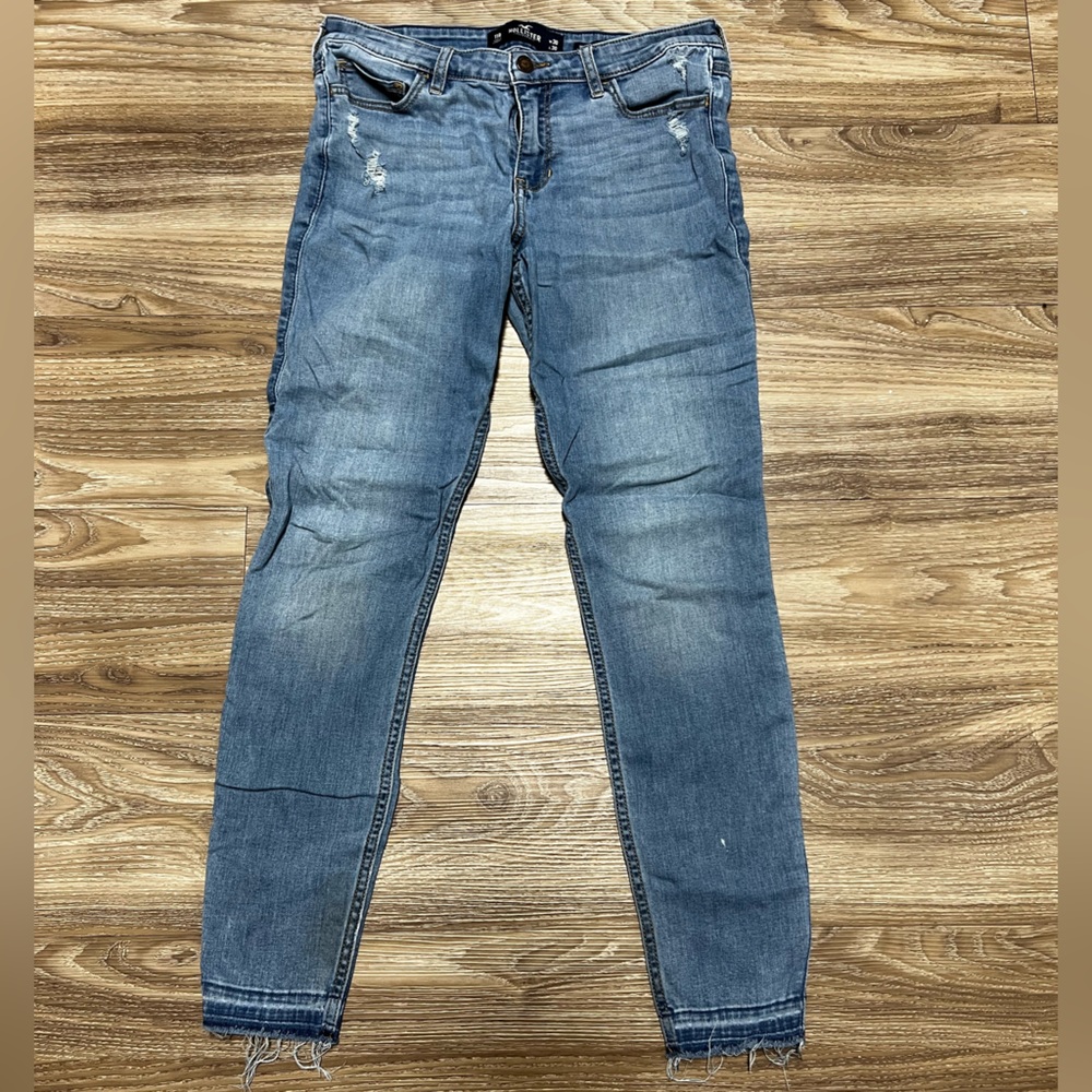 Hollister Mid-Rise Jean